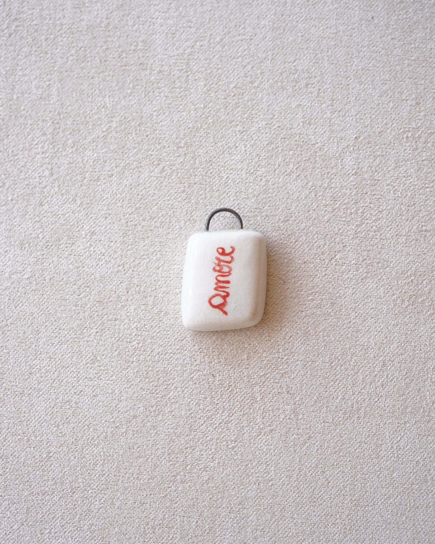 CIONDOLO AMORE ROSSO-PREORDINE