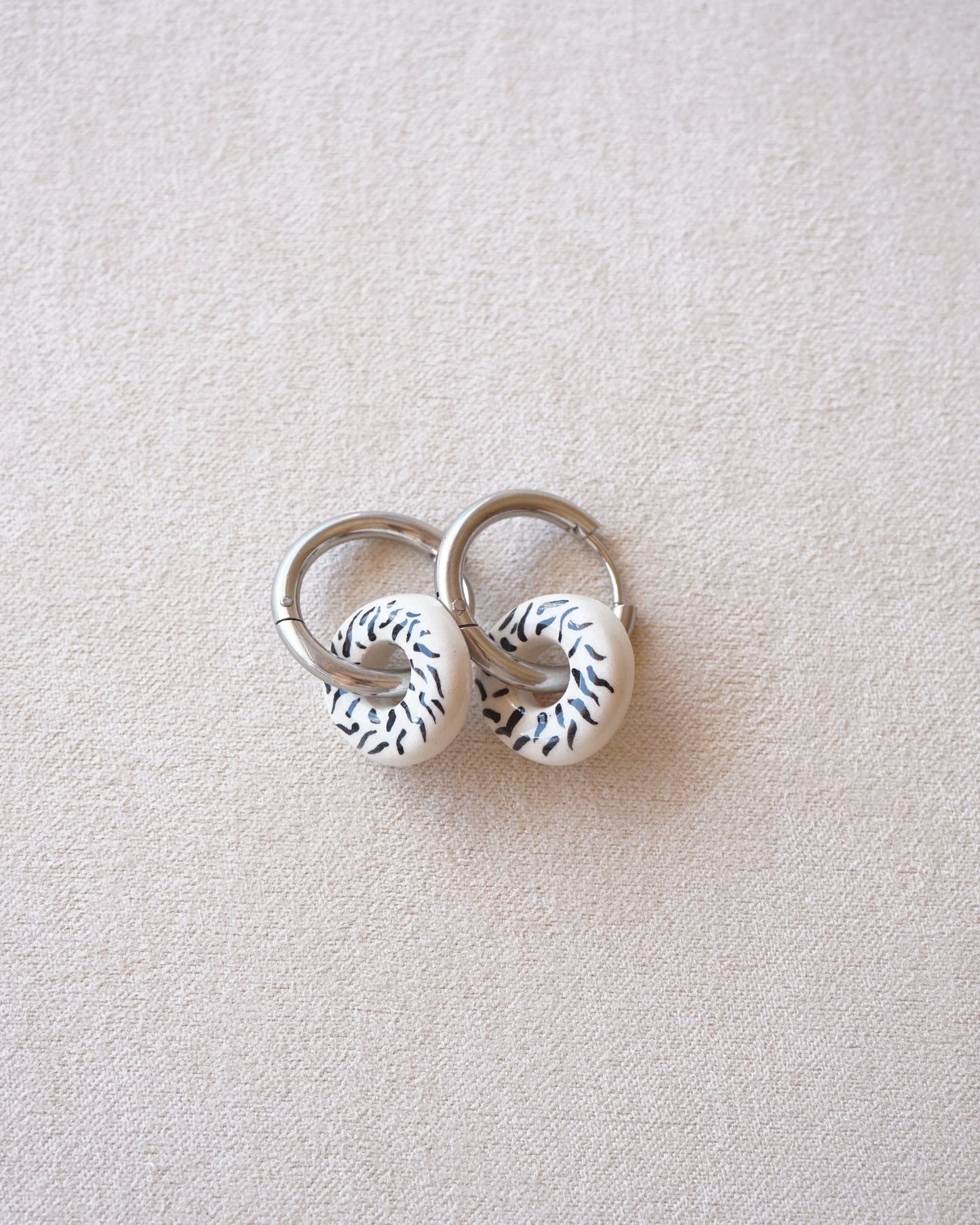 ORECCHINI ZEBRATI 2 pz-PREORDINE