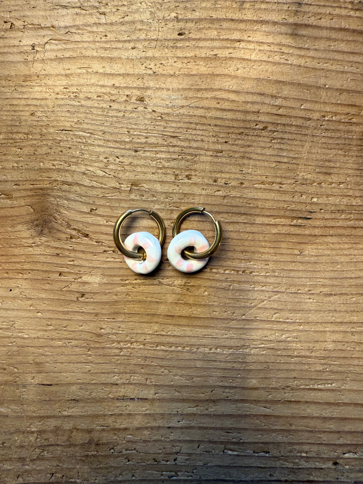 ORECCHINI RIGHE ROSA